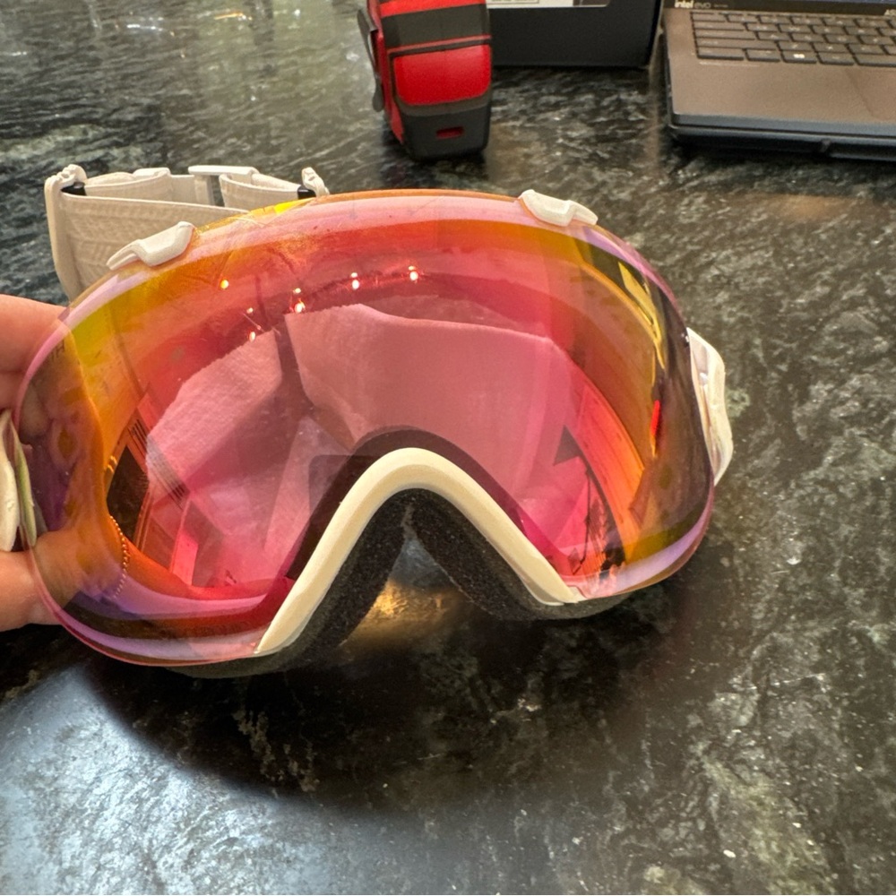 SMITH Pink and White Ski Goggles